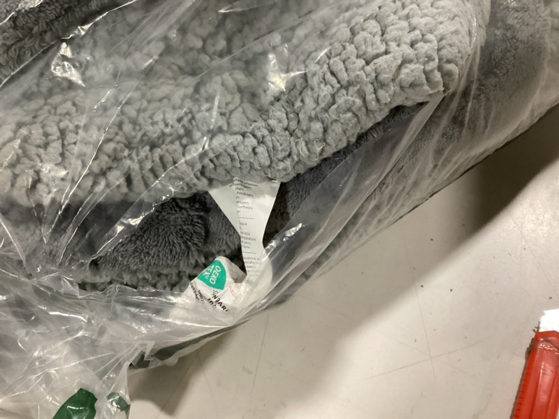 Condition photo showing Good Condition for Ultra Soft Cozy Faux Fur Throw Blanket, Fuzzy Plush Thick Bubble Blanket, Oversize Luxury Fluffy Blanket for Couch, Bed, and Living Room, 50x60 Inches, Light Grey Bubble Light Grey Throw