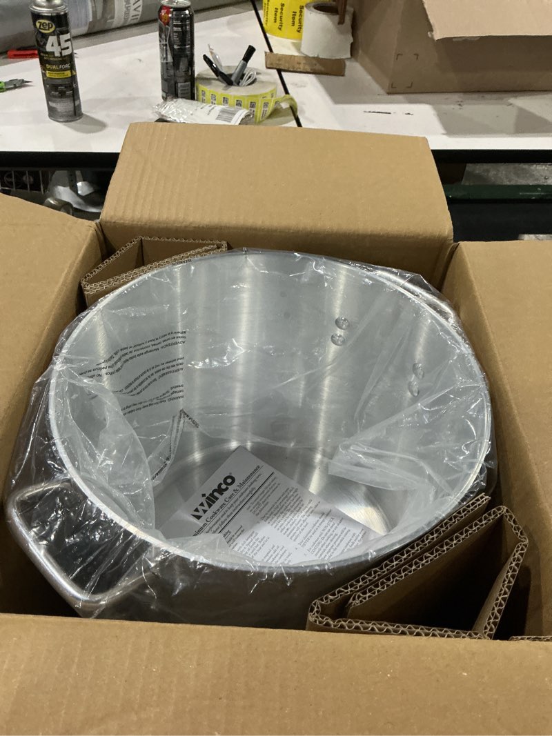 Condition photo showing Good Condition for winco alst-20 elemental 20 quart aluminum stock pot