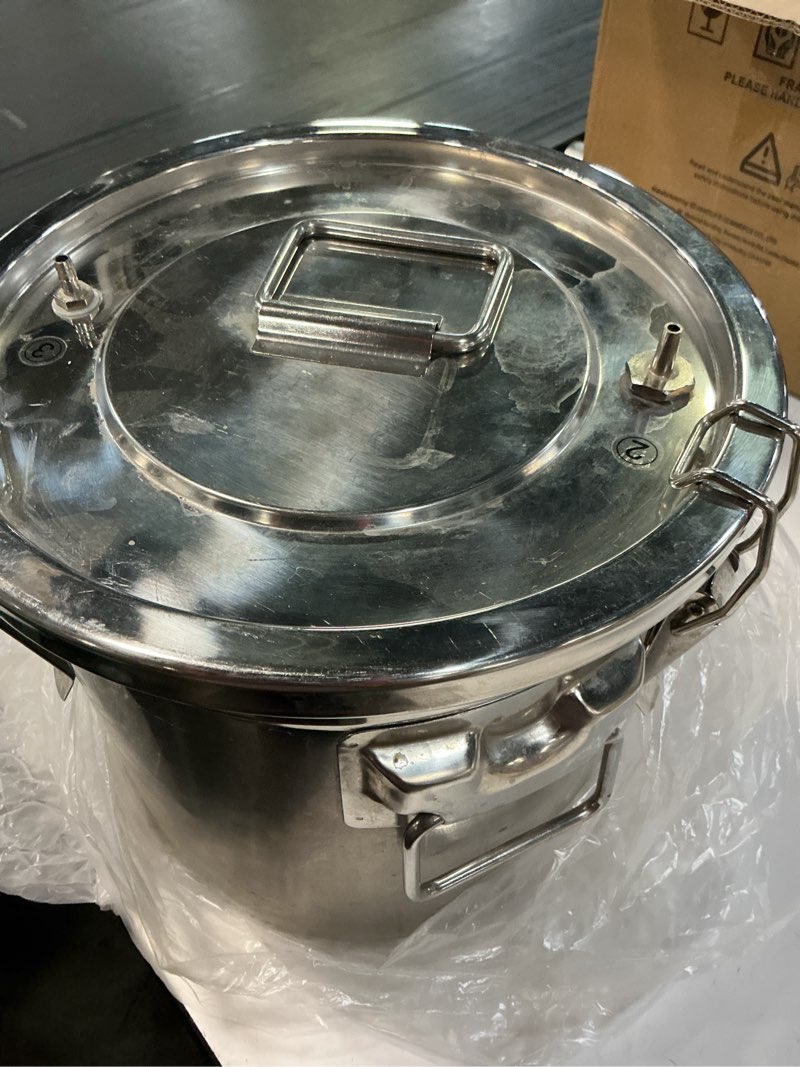 Condition photo showing As Is for 12l goat milking machine, rechargeable pulsation pump milker (pro) | hantop unitedfarm, portable battery pump, speed adjustable, auto stop, sus304 stainless steel bucket, food-grade material