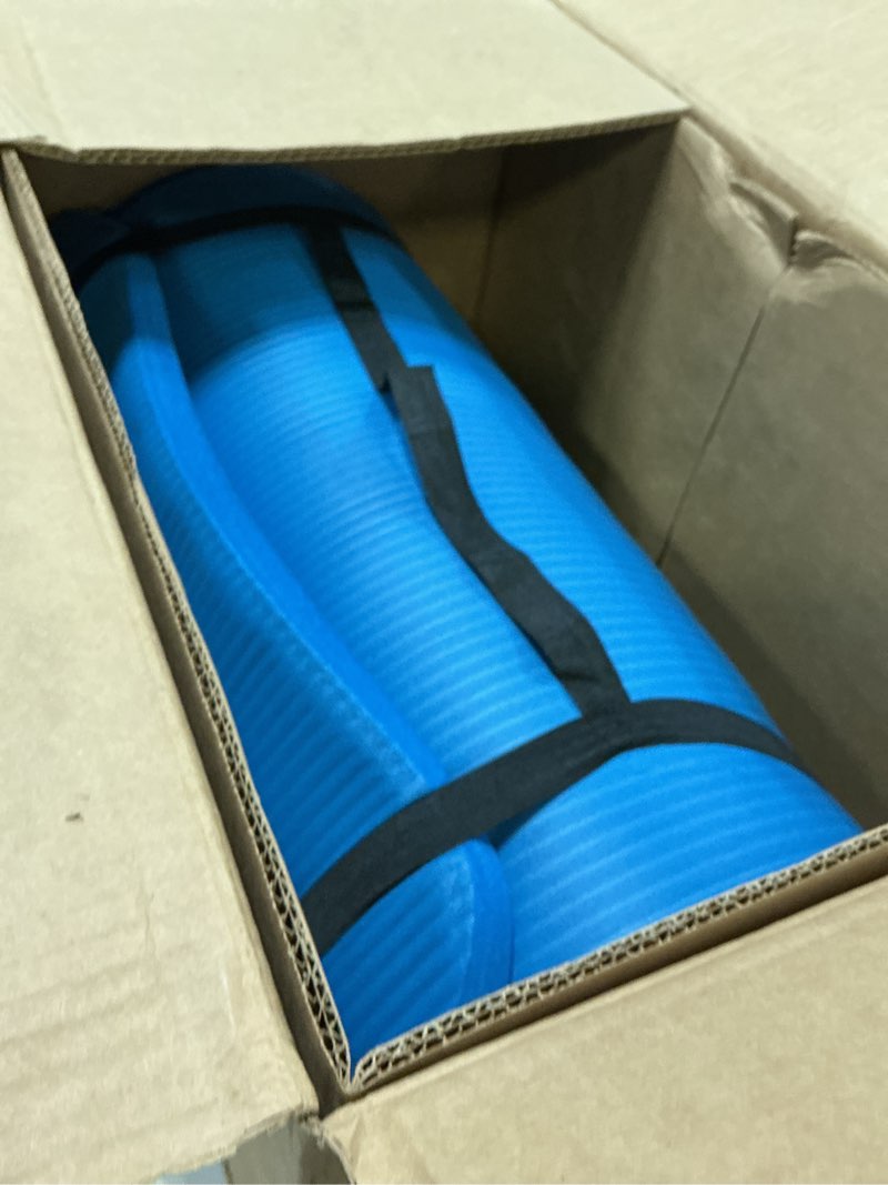 Condition photo showing Good Condition for amazon basics extra thick exercise yoga mat with carrying strap aqua 1-inch