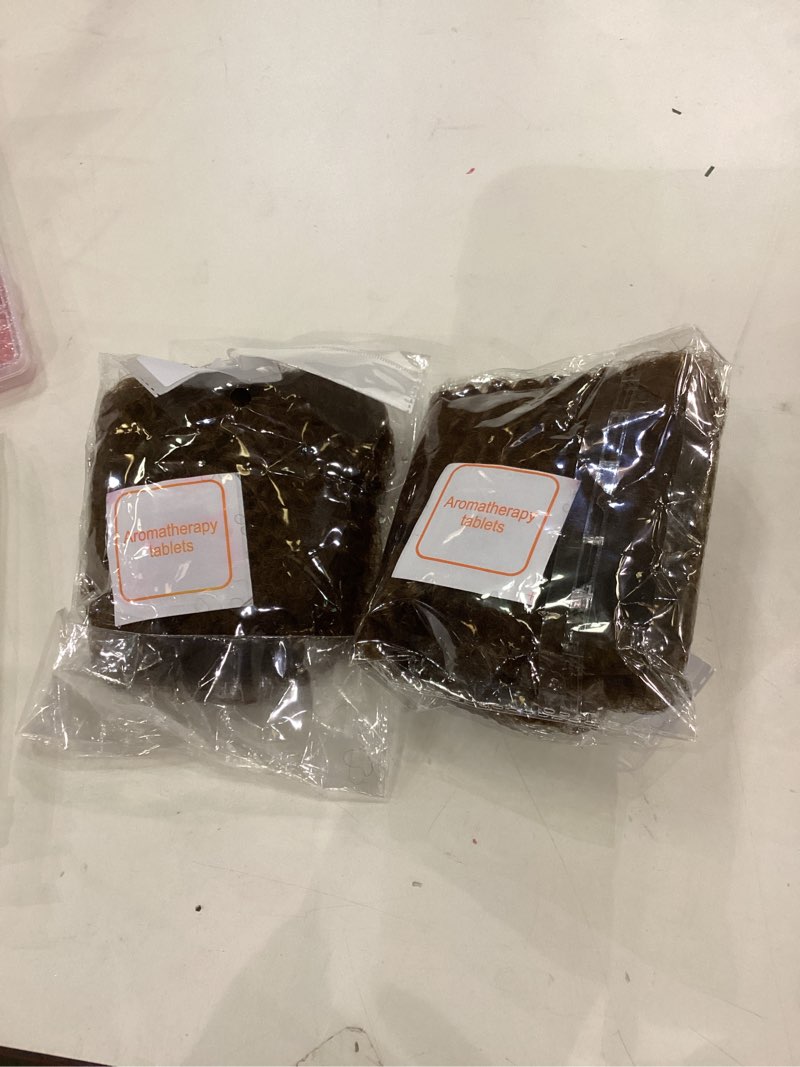 Condition photo showing Good Condition for 14 Inch Human Hair Kinky Curly Bulk For Twist 2 Bundles Afro Kinkys Bulk Human Hair For Twist Loc Extensions Braiding Micro Locs Can Dye And Bleach,Brown(14 inch 30#, 2 Bundles) 14 Inch Brown