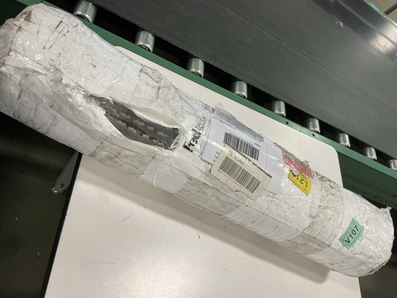 Condition photo showing New/Like New for Ares Hand-Knotted Wool Rug, Ivory/Charcoal, 2'6" x 7'