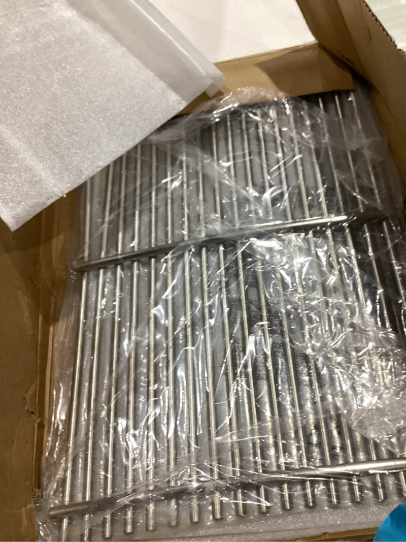 Condition photo showing New/Like New for qulimetal 19.5" 9mm thick grill grates for weber genesis 300 series, sus304 weber genesis grill parts, replacement for genesis e310 s310 e320 s320 e330 s330 (2007–2016), replaces weber 7524 & 7528 19.5" 9mm 304 stainless steel