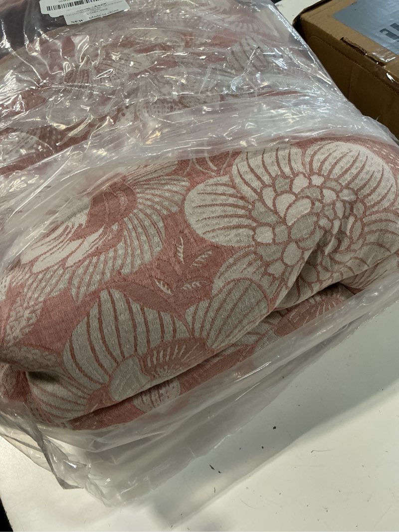 Condition photo showing As Is for vm vougemarket blush pink flower duvet cover set queen,3 pieces retro jacquard pink floral bedding set,linen cotton yarn-dyed textured duvet cover with zipper closure 01- jacquard - blush pink queen