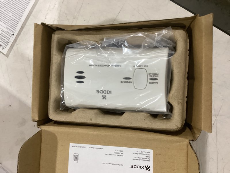 Condition photo showing Good Condition for kidde carbon monoxide detector, aa battery powered, portable for travel or home, 85 db alarm, led status indicators, 3rd edition 1 pack 3rd edition