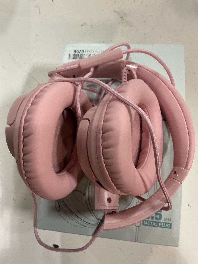 Condition photo showing New/Like New for wired headphones with microphone, over ear 3.5mm plug in headphones with 4.9ft tangle-free nylon cord for tablet, laptop, mp3/4, school, airplane travel (pink)