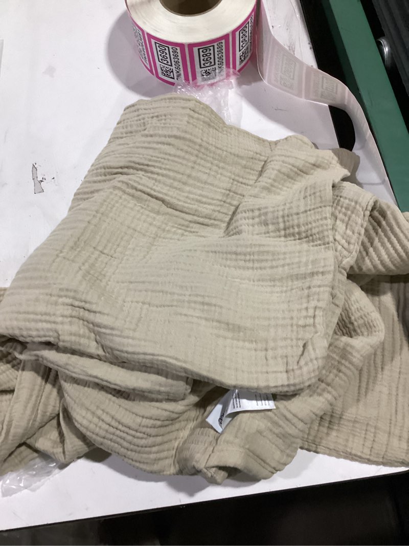 Condition photo showing Good Condition for organic ribbed cotton shams ivry color
