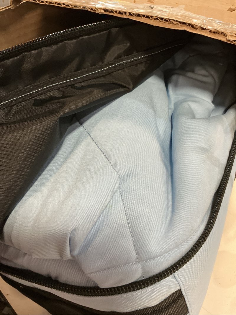 Condition photo showing Good Condition for yeti lowlands blanket, multi-use blanket with travel bag big sky blue