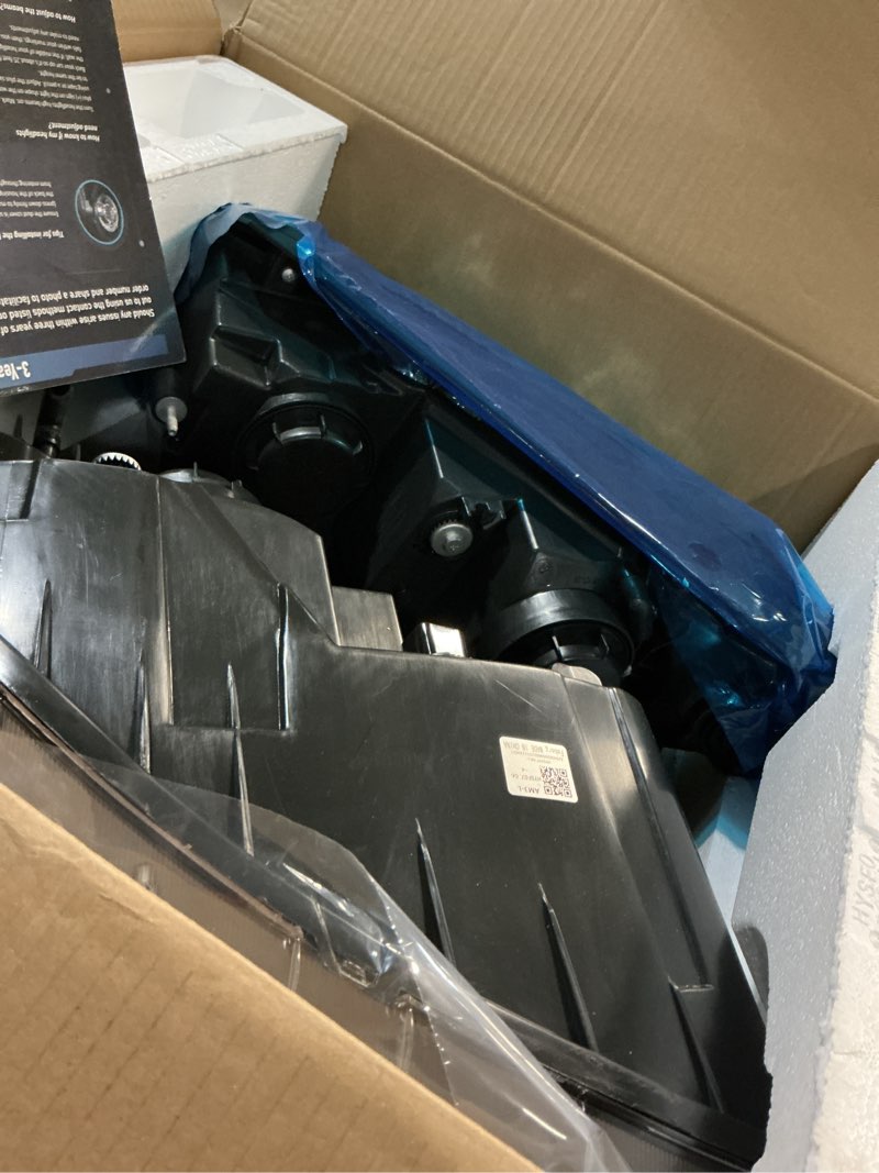 Condition photo showing Good Condition for headlights for 2007-2012 hyundai santa fe (bulbs included) black | with high & low beam bulbs oe replacement