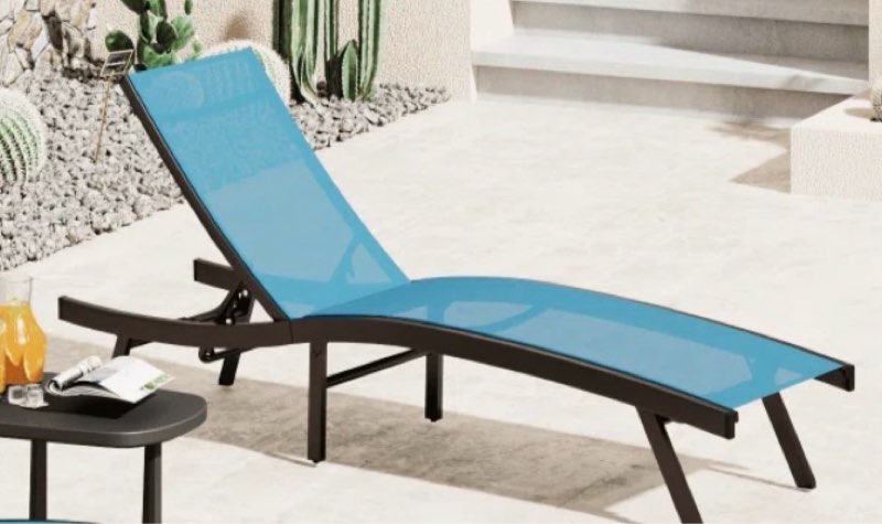 All Weather Pool Lounge Chairs Ergonomic Design With Adjustable Backrest