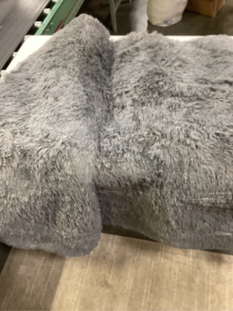 Condition photo showing As Is for ONASAR Grey Area Rugs for Bedroom Living Room, Fluffy Fuzzy Shag Shaggy 4x6 Bedside Rug, Gray Washable Soft Plush Indoor Floor Carpet for Nursery Kids Girls Boys Teen Dorm Home Office Decor Aesthetic 4' x 6' (Rectangular) Grey