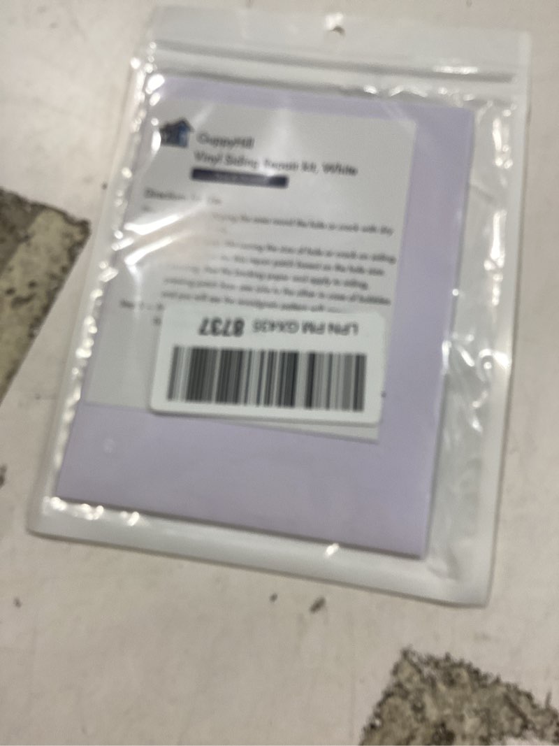 Condition photo showing New/Like New for vinyl siding repair kit, cover any cracks, holes, or blemishes on vinyl siding (12 patches)