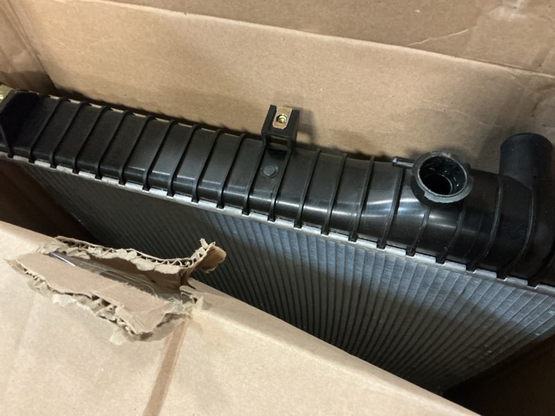 Condition photo showing Good Condition for scitoo automotive car radiators for 2006-2010 for ford for explorer 4.0l 4.6l 2007-2010 for ford for explorer sport trac 4.0l 4.6l 2007-2010 for mercury for mountaineer 4.0l 4.6l with 2952;fo3010273