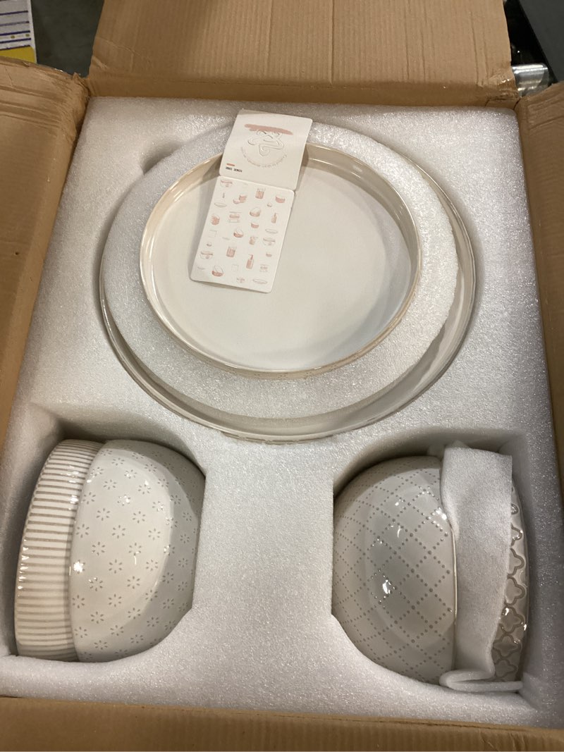 Condition photo showing New/Like New for Getstar Dinnerware Sets, Plates and Bowls Sets (10.5” Dish + 8” Dish + 6” Bowl) for 4, Microwave and Dishwasher Safe, Ceramic Dinnerware Set (12 Piece)