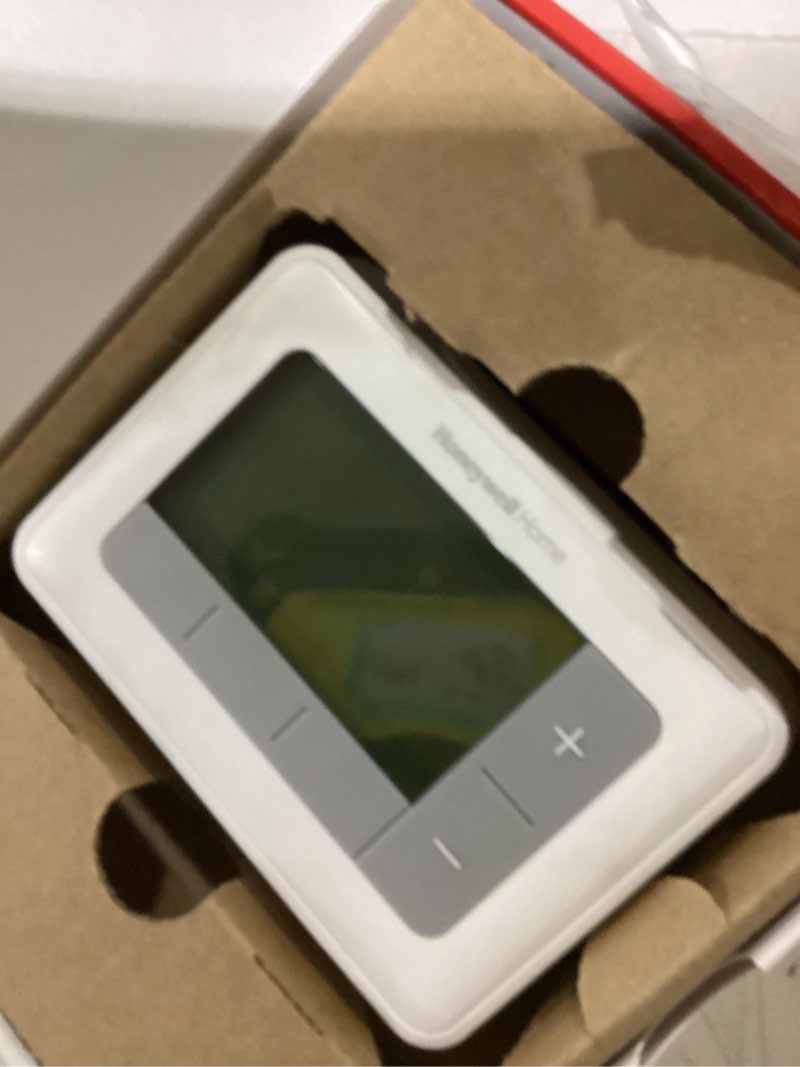 Condition photo showing Good Condition for honeywell home t5 heating and cooling touch screen programmable thermostat