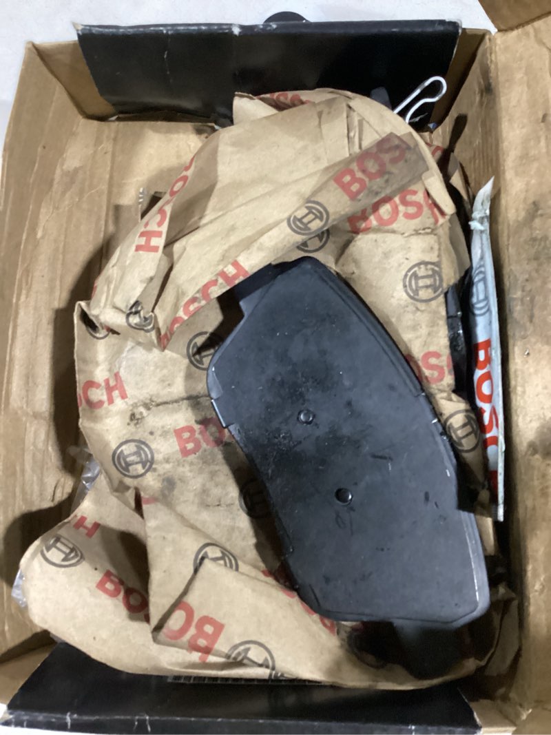 Condition photo showing Good Condition for bosch bp1894 quietcast premium semi-metallic disc brake pad set - compatible with select audi a6 allroad, a6 quattro, a7 sportback, a8 quattro, q5 phev, q7, q8, rs5, s4, s5, sq5 + more; front