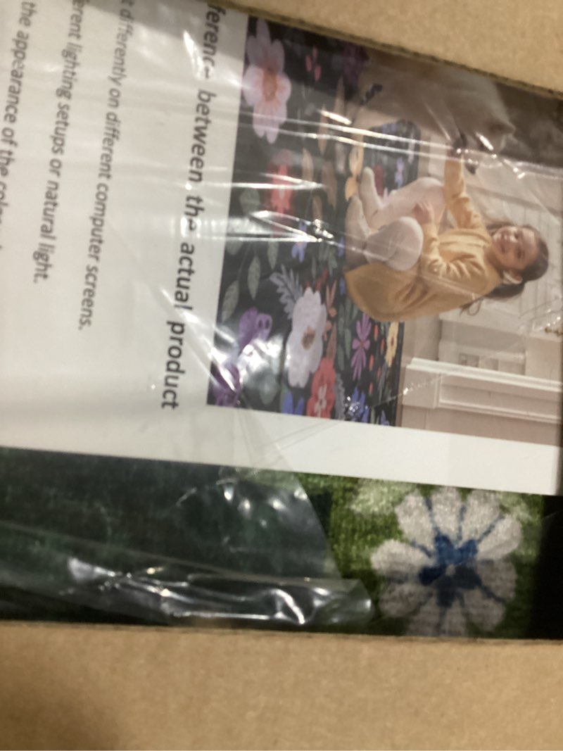 Condition photo showing Good Condition for 8x10 Area Rugs for Living Room: Floral Washable Rug Vintage Large Soft Boho Non-Slip Carpet Indoor Floor Stain Resistant Carpets for Bedroom Dining Room Farmhouse Nursery Home Office Dark Green