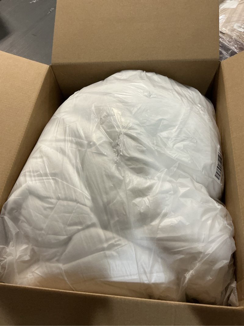 Condition photo showing Good Condition for Bedsure Comforter Duvet Insert - Quilted Comforters King Size, All Season Duvet, GentleSoft Down Alternative Bedding Blanket, with 8 Tabs, Gifts for Women/Men, White, King 90 x 102 Inches White King