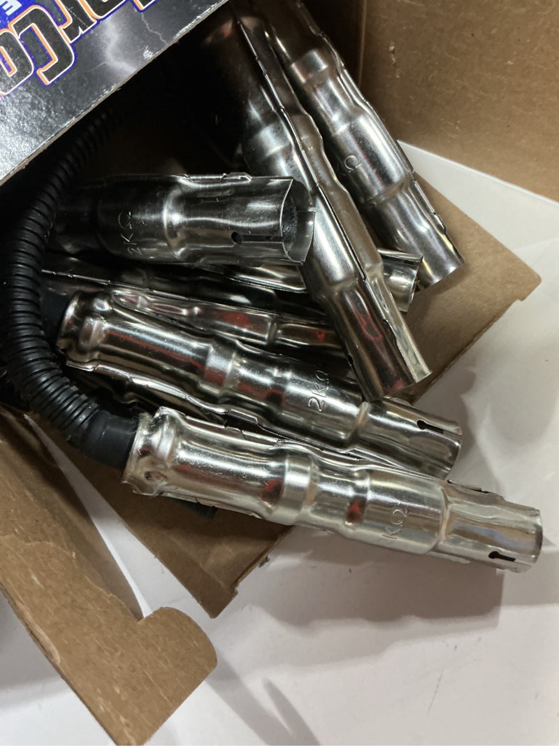 Condition photo showing Good Condition for Walker Products 900-1820 Thundercore Ultra Spark Plug Wire Set