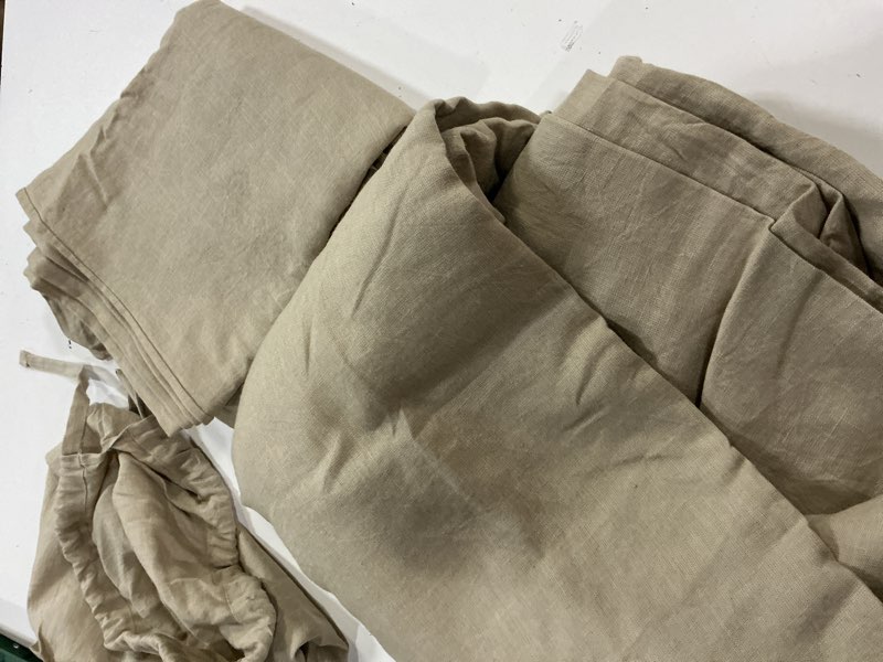 Condition photo showing Good Condition for quince, european linen organic ,duvet cover, set of 3 pcs /king/natural khaki