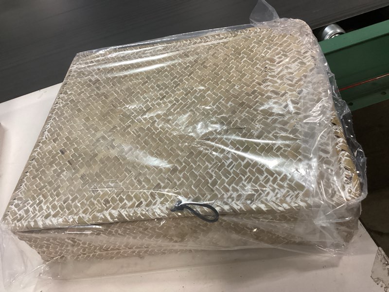 Condition photo showing Good Condition for Whitewash Seagrass Basket with Lid Rectangular Decorative Storage Boxes for Shelf Organize Snack Toys Set of 2 (Large+Small)