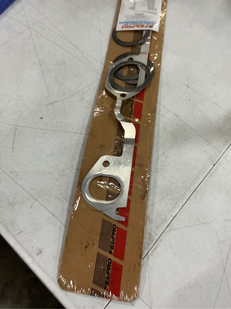Condition photo showing Good Condition for fel-pro ms 9499 sh exhaust manifold gasket set