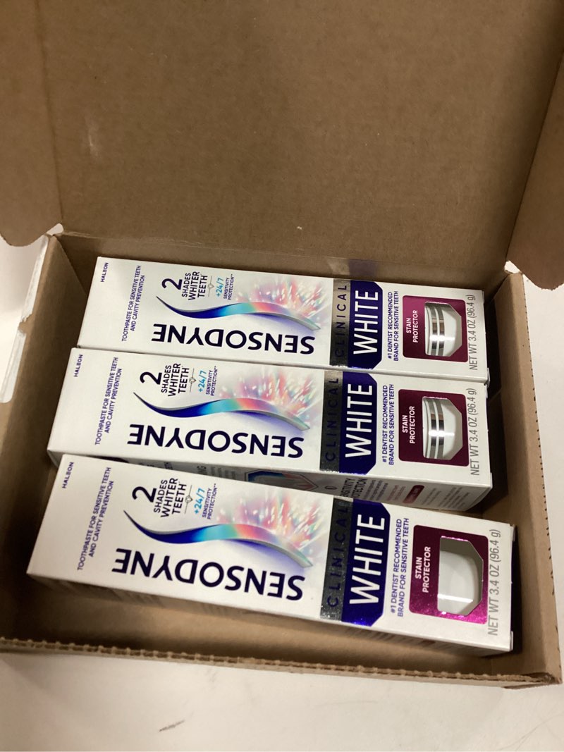 Condition photo showing New/Like New for Sensodyne Clinical White Toothpaste Clinically Proven Whitening for Sensitive Teeth, Stain Protector, 3.4 oz x 3 Mint 3.4 Ounce (Pack of 3)