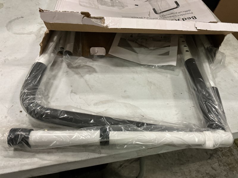 Condition photo showing Good Condition for dmi bed rail adjustable height