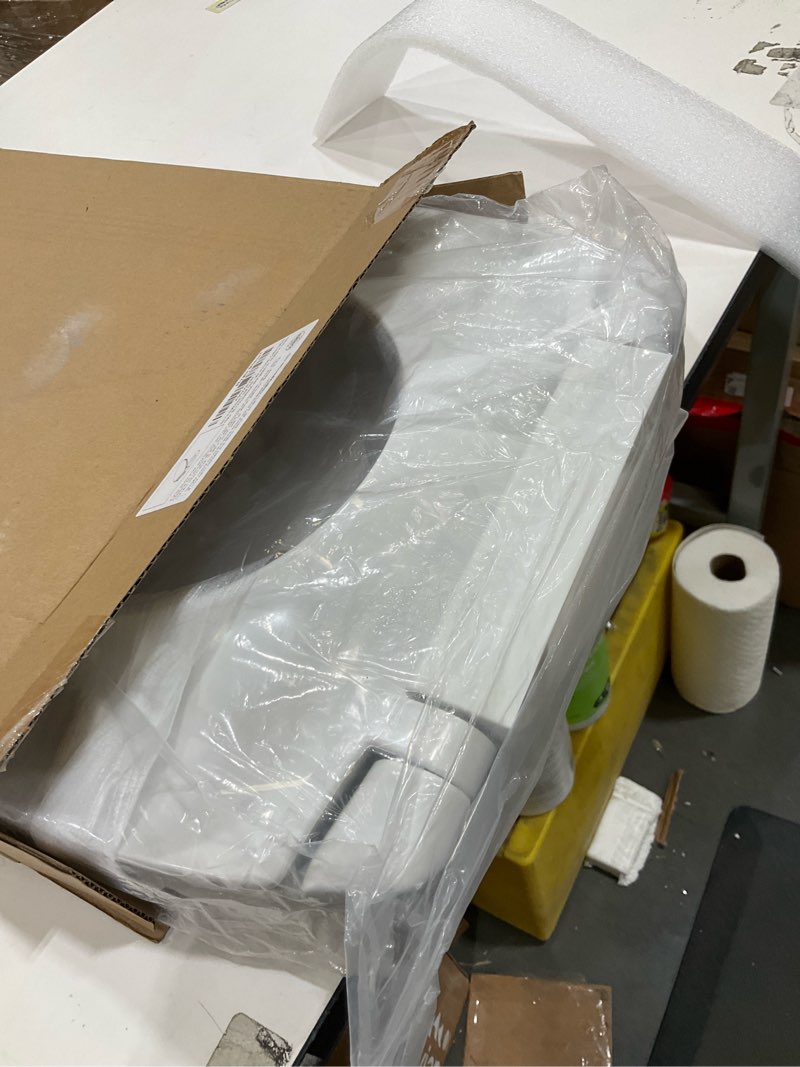 Condition photo showing Good Condition for SS114 Toilet Seat Replacement Compatible with TOTO, Elongated Soft Close Toilet Seat for SS113/SS154/SS204/SS214/SS224, Transitional Heavy Duty Oval Toilet Seats, 2-Pack Toilet Bolts and Nuts, White Heavy Duty Elongated