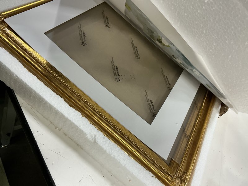 Condition photo showing Good Condition for vintage picture frame 11x14, gold frames for certificates photos small posters prints, antique style hand crafted gallery wall décor 11x14 gold
