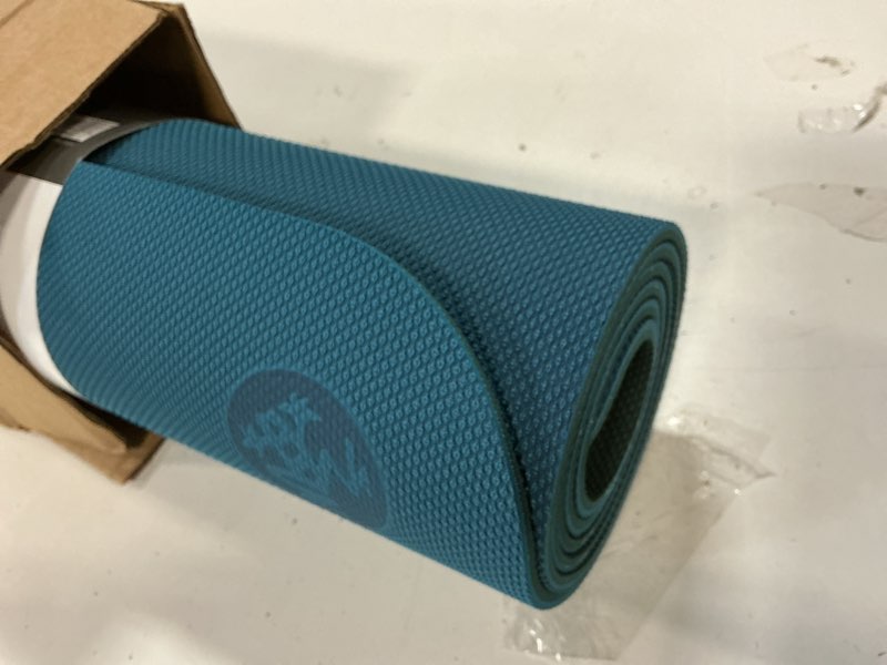 Condition photo showing Good Condition for Manduka Begin Yoga Mat 68" - 5mm Cushioning | Comfortable, Lightweight & Reversible with Alignment Stripe | Budget-Friendly | 68 x 24 inches Bondi Blue Mat