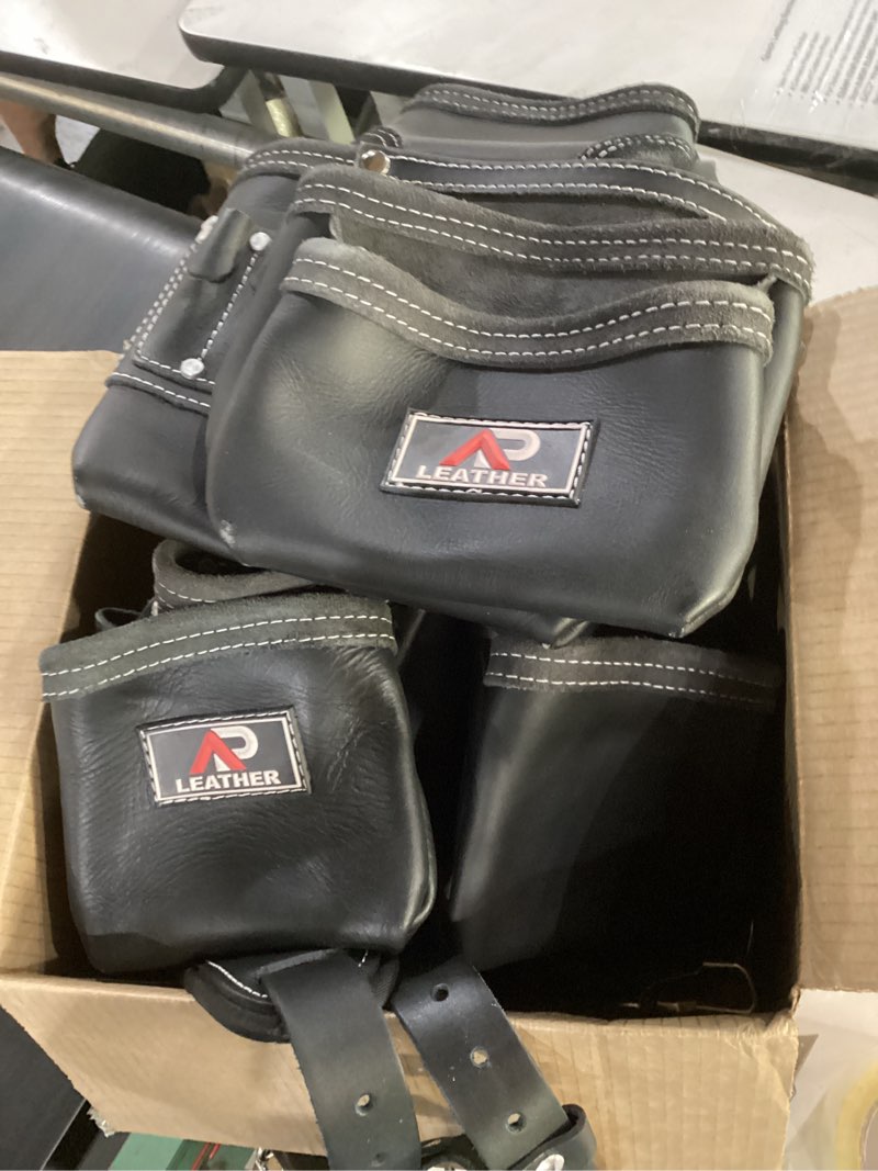 ap leather pouch set