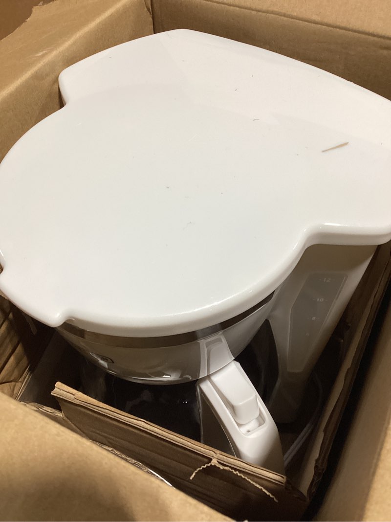 Condition photo showing Good Condition for BLACK+DECKER CM1160W-1 CM1160W 12-Cup Programmable Coffeemaker, White/Stainless Steel White Hot Brew