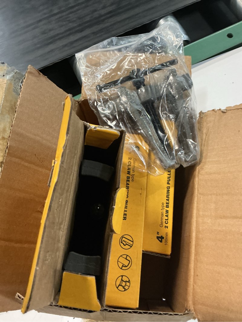 Condition photo showing Good Condition for 4 pcs 2jaw gear puller set jaw bearing puller remover 8inch adjustable 2 jaw pullers tool?pulley pullers removers tool,carbon steel pump pulley remover for wheel, bearings, gears, motorcyc