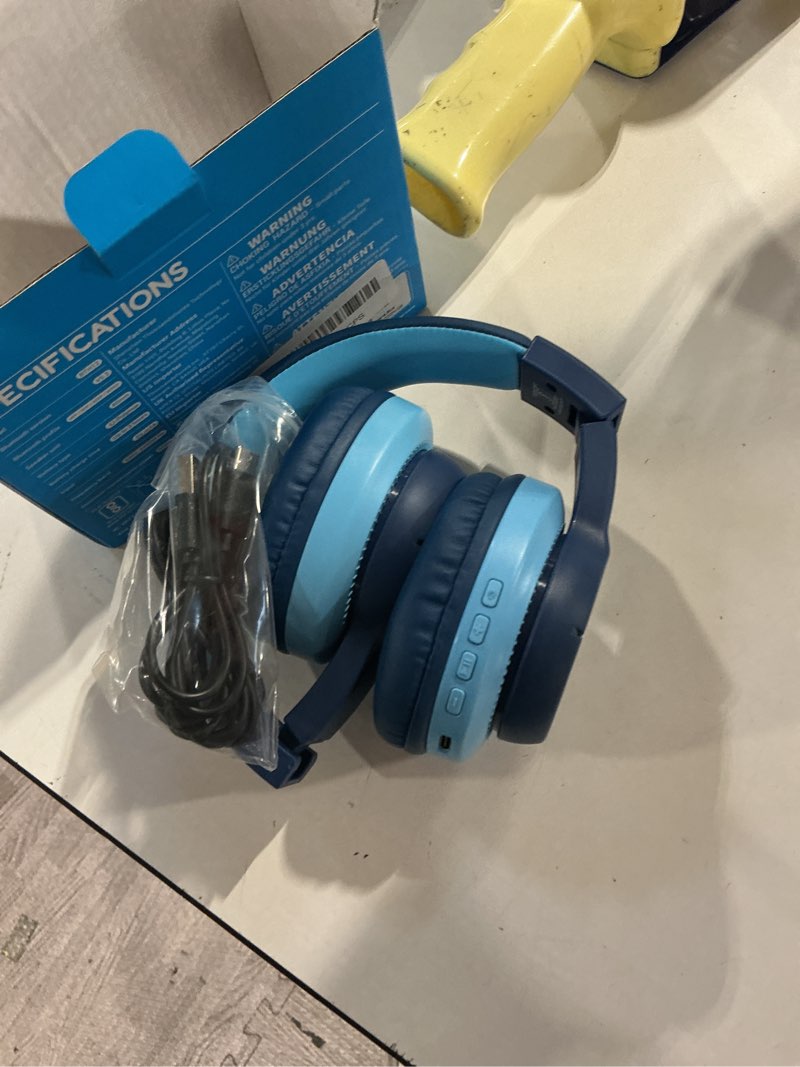 Condition photo showing Good Condition for iclever bth12 kids bluetooth headphones,colorful led lights kids headphones wireless,74/85dba safe volume,85h playtime,fast charging,bluetooth 5.2,over ear,built-in mic for ipad/tablet/airplane,blue b-blue