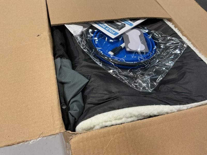 Condition photo showing Good Condition for 36 Inch Soft Dog Crates, Portable Travel Crate for Large Dogs, 3-Door Foldable Soft Kennel with Mesh Windows for Indoor & Outdoor Travel, with Blanket and a Foldable Bowl 36.0"L x 25.0"W x 25.0"H Blue-L