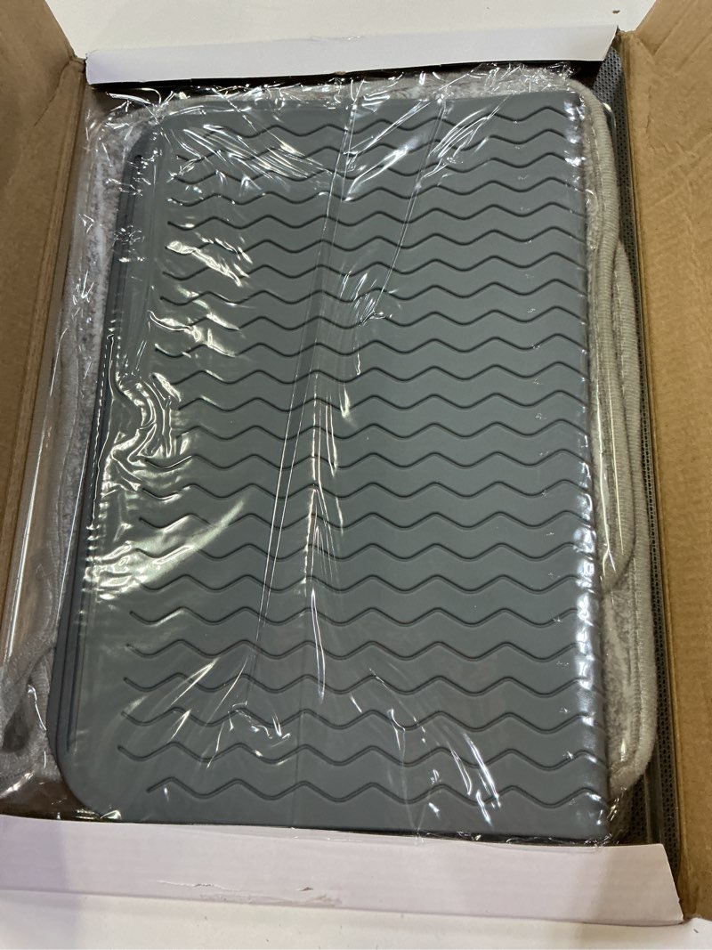 Condition photo showing Good Condition for titanium cutting board-pure titanium cutting boards for kitchen?double-sided metal cutting board with juice groove, separates meat and vegetables, dishwasher safe (pattern 14×10 inch) 14"l x 10"w pattern