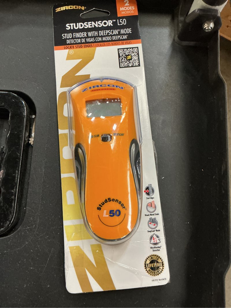 Condition photo showing Good Condition for Zircon 61386 StudSensor Pro LCD Stud Finder