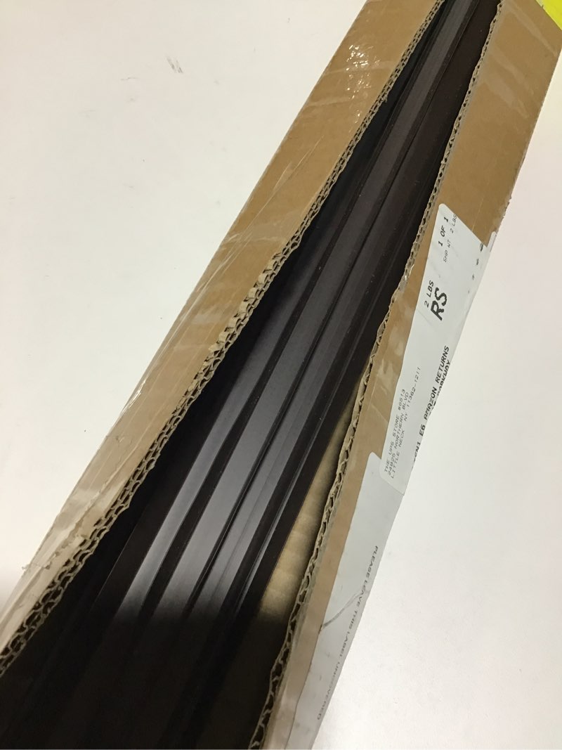 https://lotting-media.assets.bidfta.com/lotting_e2fb1393-b129-49ff-b502-d8f356c5b9a0