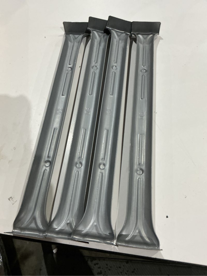 Condition photo showing Good Condition for wardrobe box hanger bar