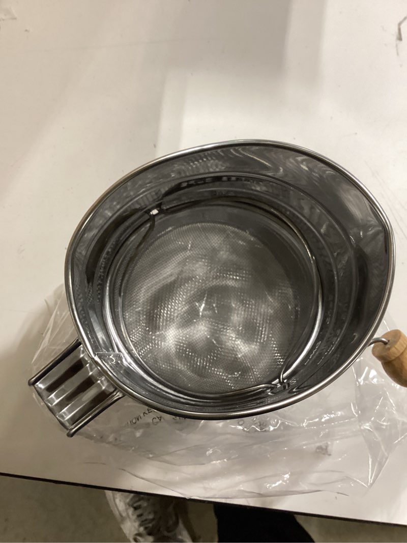 Condition photo showing Good Condition for bellemain 3 cup flour sifter for baking fine mesh rotary hand crank with loop agitator for quick sifting, flour sifter stainlees steel