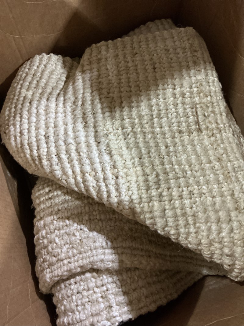 Condition photo showing Good Condition for jonathan y nfr103a-5 hiro hand woven chunky jute indoor area-rug bohemian farmhouse easy-cleaning bedroom kitchen living room non shedding, 5 x 8, ivory