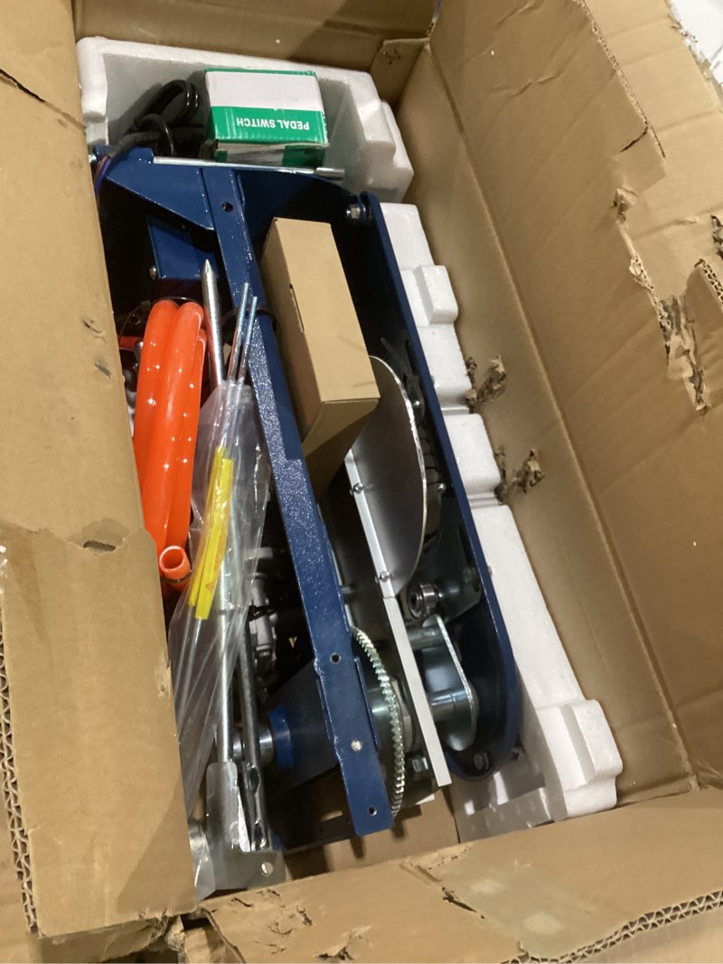 Condition photo showing Good Condition for vevor clay pigeon thrower, automatic skeet and trap launcher with adjustable angle & foot pedal for clays throwing shooting sports 42.13 x 19.7 x 36.6 inch blue