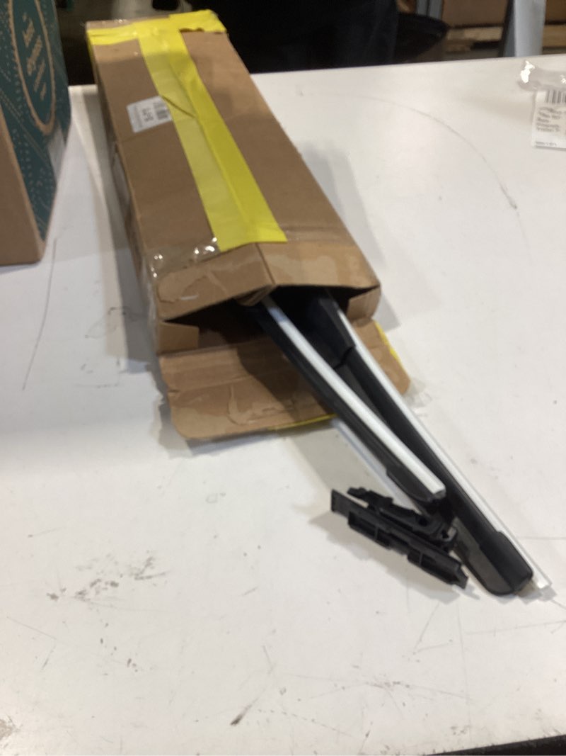 Condition photo showing Good Condition for trico diamond 22" + 21" super premium automotive replacement windshield wiper blades (set of 2), passenger and driver side all-weather beam wiper blades for select vehicle models (item #25-2221) 22" + 21" pair pack ultimate