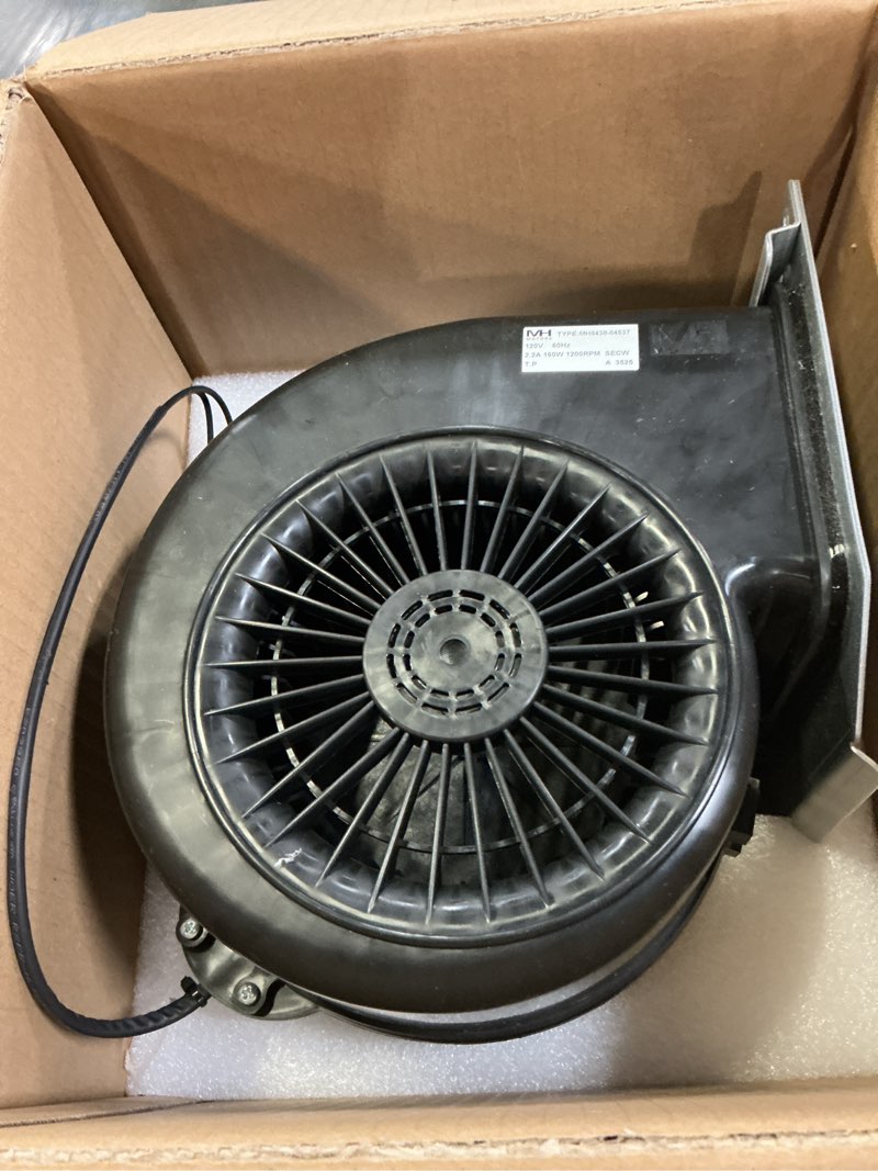 Condition photo showing Good Condition for mh8438-84537 for cooker hood and air purifier