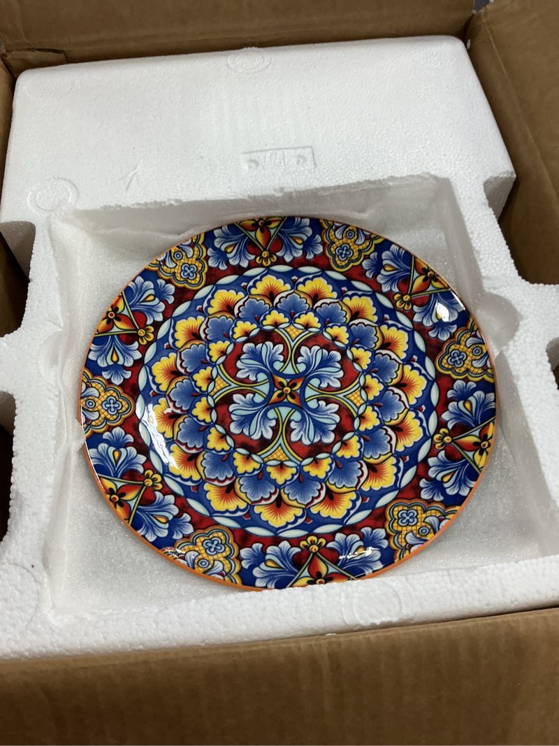 Condition photo showing Good Condition for vancasso 18 pieces dinnerware sets, plates and bowls set, porcelain dishes set for 6, microwave and dishwasher safe, scratch resistant, bohemian style dining ware service for 6, series simi service for 6 (18 pcs) bohemian style