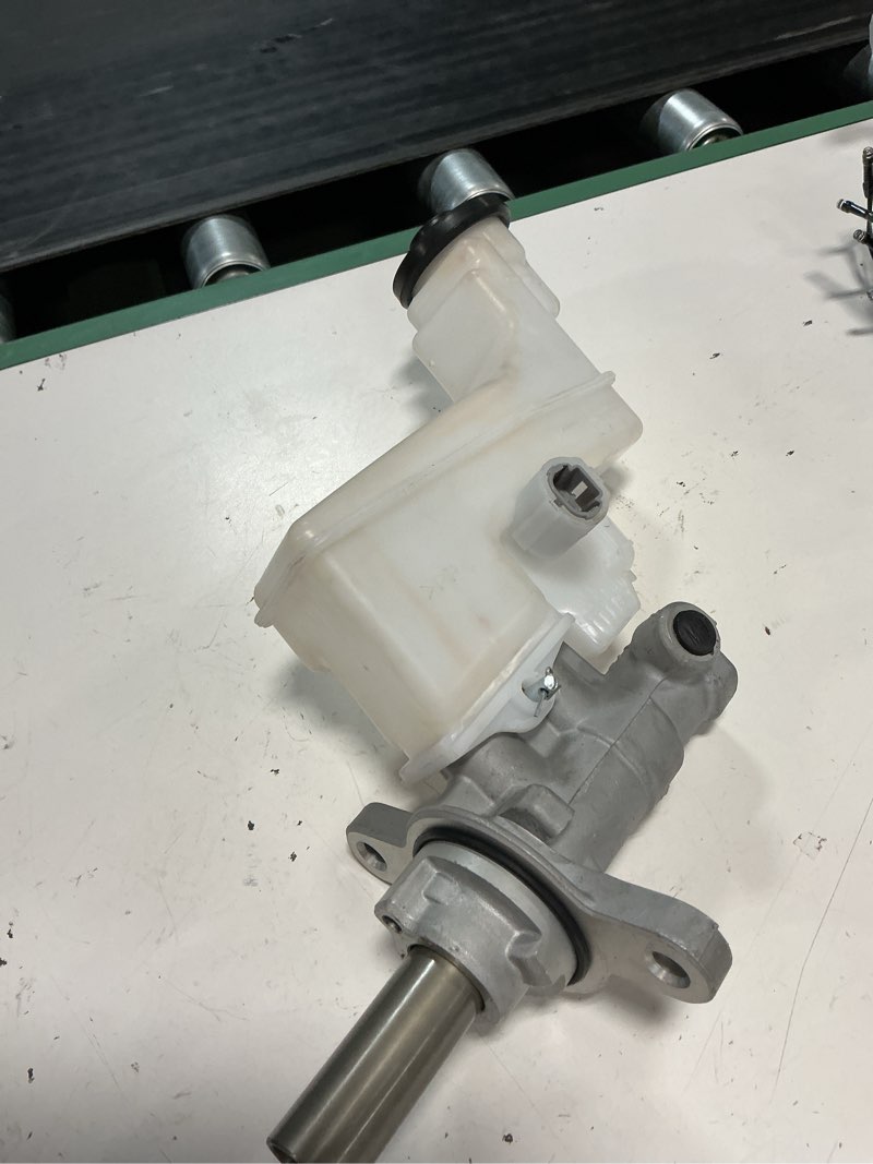 Condition photo showing As Is for dorman m630939 brake master cylinder | fits select hyundai / kia models