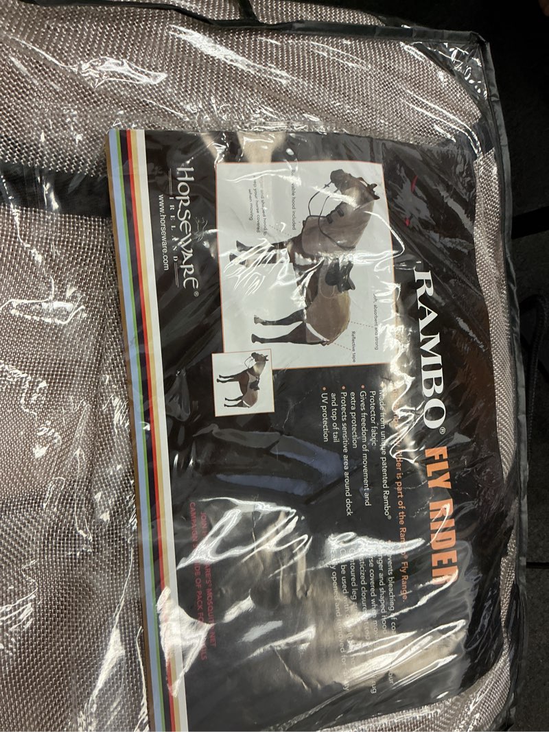 Condition photo showing New/Like New for color is different than shown. color is beige. horseware amigo flyrider fly sheet