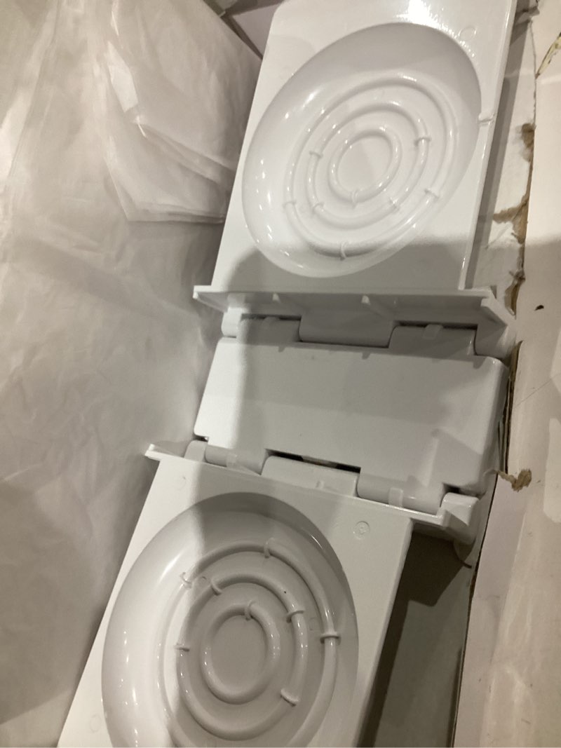 Condition photo showing Good Condition for Bagel Slicer, Durable Kitchen Gadgets. Bagel Cutter with Knife for All Bagel Sizes, Dishwasher-Safe Bagel Cutter Slicer for Home, Bakeries, Coffee Shops, & more. (White)