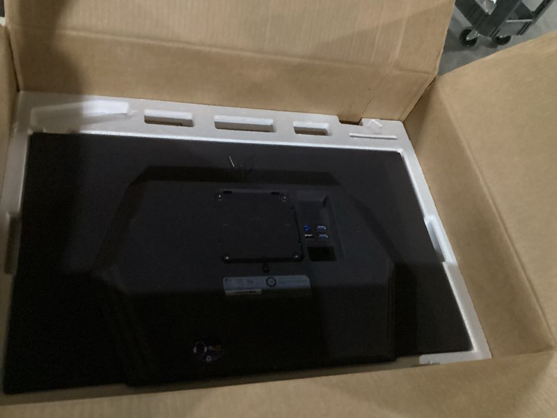 lg 27gr83q-b 27-inch ultragear qhd (2560x1440) ips gaming monitor, 240hz, 1ms, displayhdr 400, g-syn